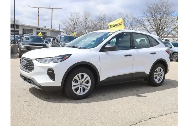 $18377 : Ford Escape 2023 Base 4dr SU image 5