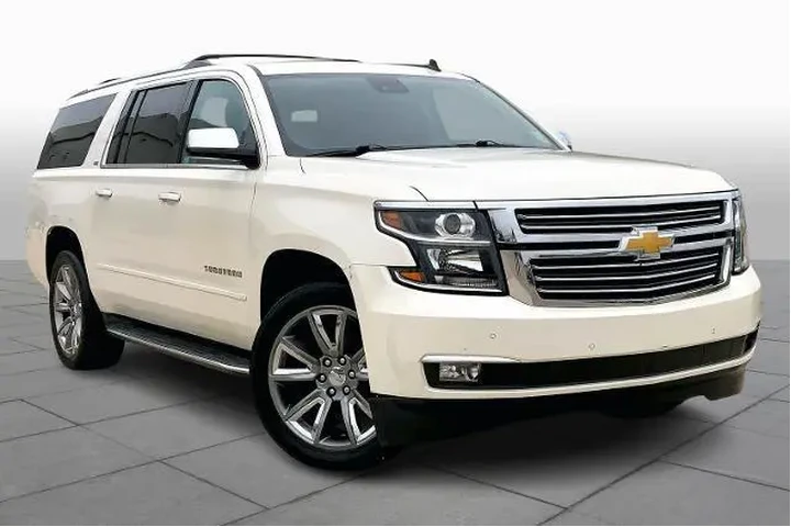 $13942 : Chevrolet Suburban 2015 4x2 image 2