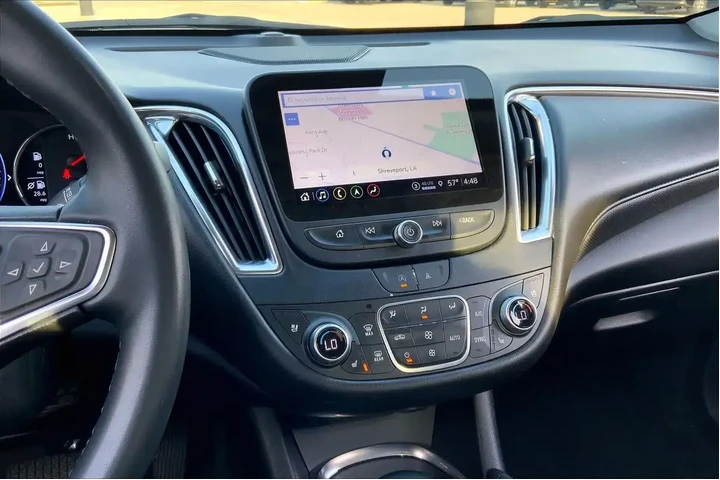 $21677 : Chevrolet Malibu 2024 LT 4dr image 7