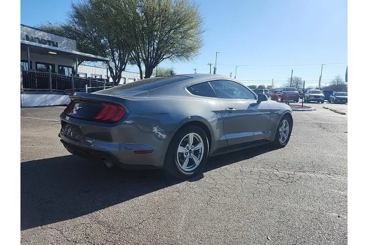 $22887 : Ford Mustang 2022 EcoBoost 2 image 3