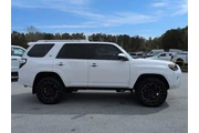 $28522 : Toyota 4Runner 2017 4x4 SR5 thumbnail