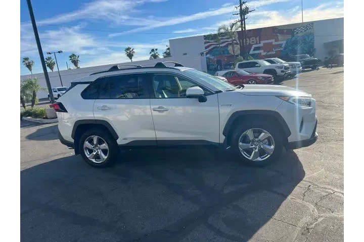 $29403 : Toyota RAV4 Hybrid 2020 AWD image 4