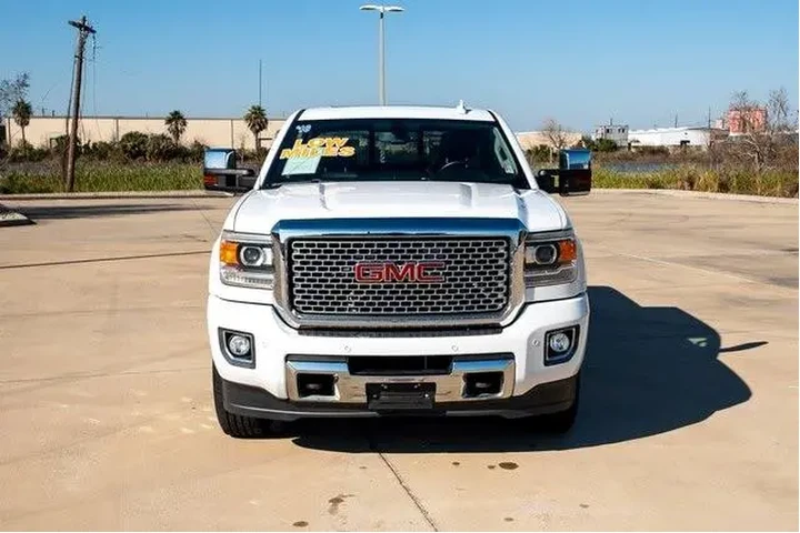 $38159 : GMC Sierra 2500HD 2016 4x4 D image 2