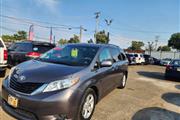 $10999 : 2012 Sienna LE 8-Passenger thumbnail