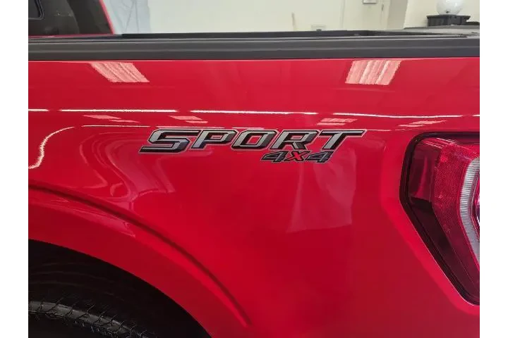 $37587 : Ford F-150 2023 4x4 XLT 4dr image 9