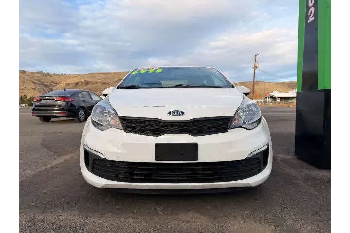 $6995 : 2017 Rio LX image 4