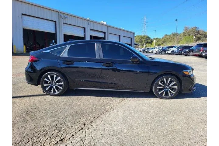 $27800 : Honda Civic 2024 EX-L 4dr Ha image 2