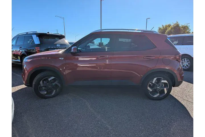 $24550 : Hyundai VENUE 2026 SEL 4dr C image 6