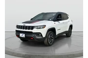$23490 : Jeep Compass 2024 4x4 Trailh thumbnail