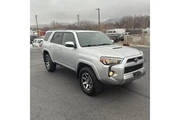 $39995 : Toyota 4Runner 2019 4x4 SR5 thumbnail