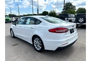 $9980 : 2019 Fusion SE FWD thumbnail