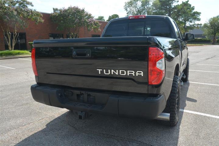 2017 Tundra SR5 image 7