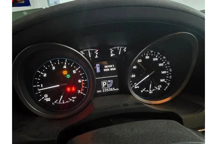 $21990 : Toyota Land Cruiser 2013 AWD image 4