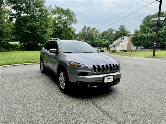 $8995 : 2014 JEEP CHEROKEE2014 JEEP C image 5