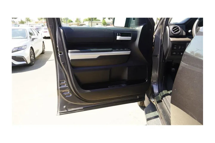$31984 : 2020 Tundra 2WD SR5 image 9