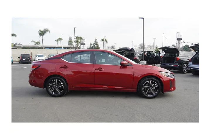 $18984 : 2024 Sentra SV image 5