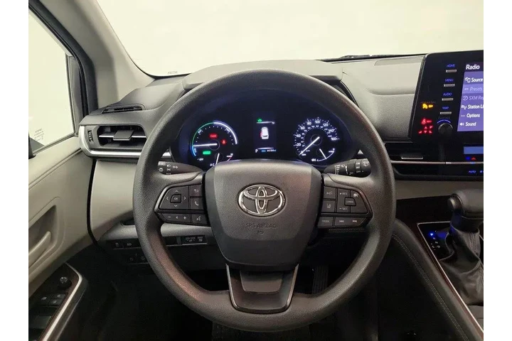 $34998 : Toyota Sienna 2024 LE 8-Pass image 9