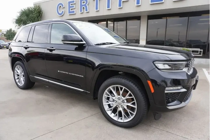 $33988 : Jeep Grand Cherokee 2022 4x4 image 1