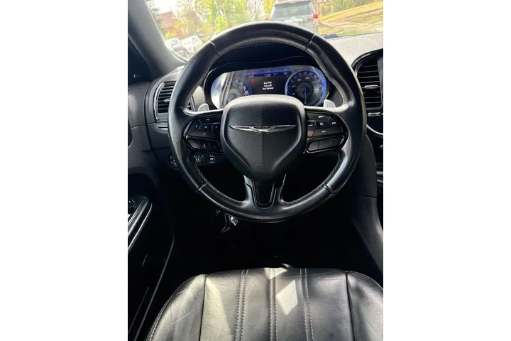 $14995 : 2019 300 300S AWD image 8