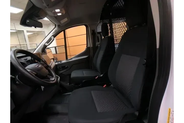 $32256 : Ford Transit 2024 250 3dr SW image 10