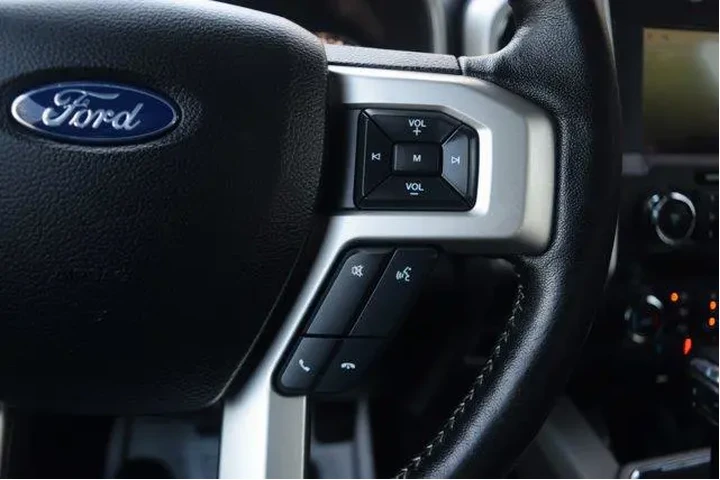 $20000 : Ford F-150 2019 4x4 Lariat 4 image 5