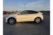$29982 : Tesla Model Y 2022 AWD Long thumbnail