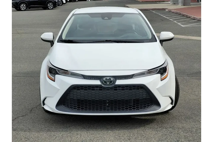 $22900 : Toyota Corolla 2022 LE 4dr S image 2
