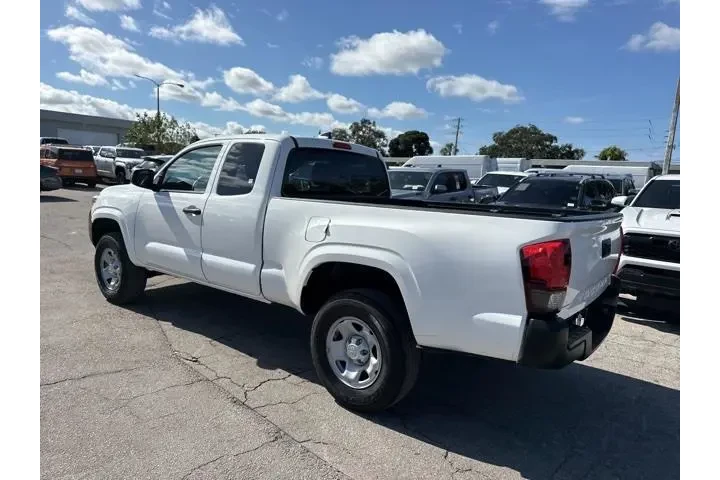 $25988 : Toyota Tacoma 2023 image 5