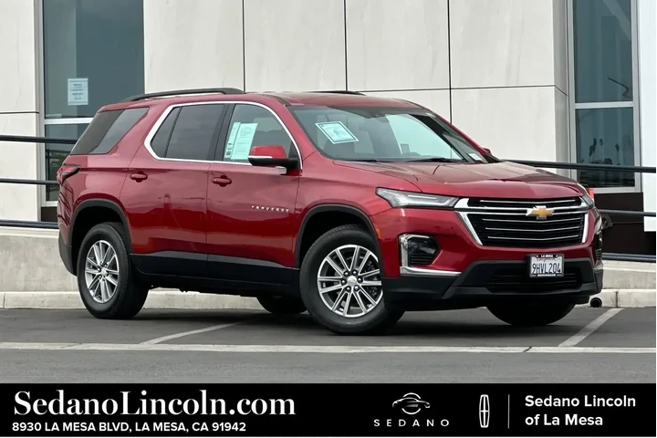 $30900 : Chevrolet Traverse 2023 LT C image 1