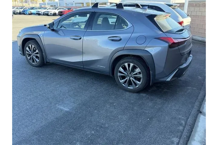 $26588 : Lexus UX 250h 2021 AWD F SPO image 3