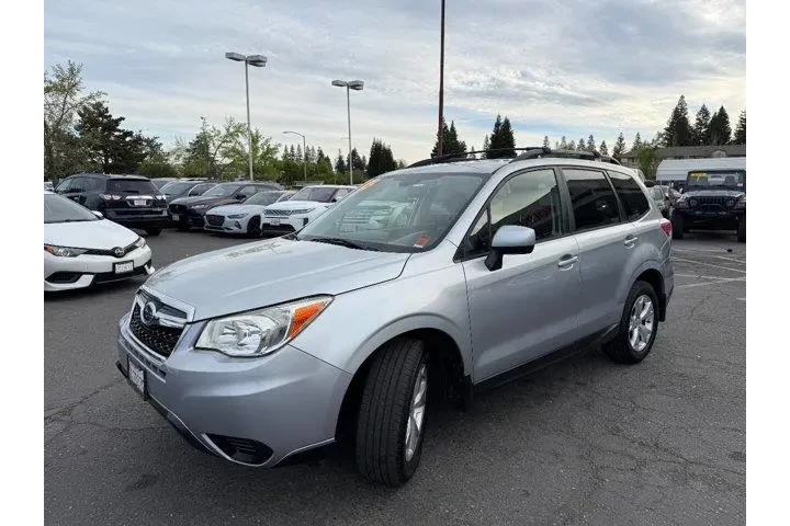 $17490 : Subaru Forester 2015 AWD 2.5 image 3