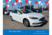 2017 Fusion Hybrid SE en Modesto