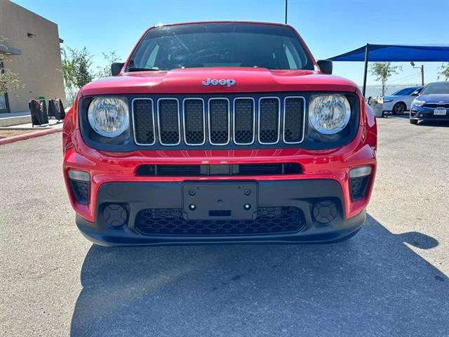 $16995 : Pre-Owned 2019 Renegade Sport image 3