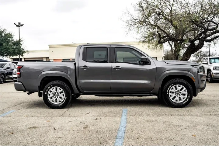 $28991 : Nissan Frontier 2022 4x4 SV image 4