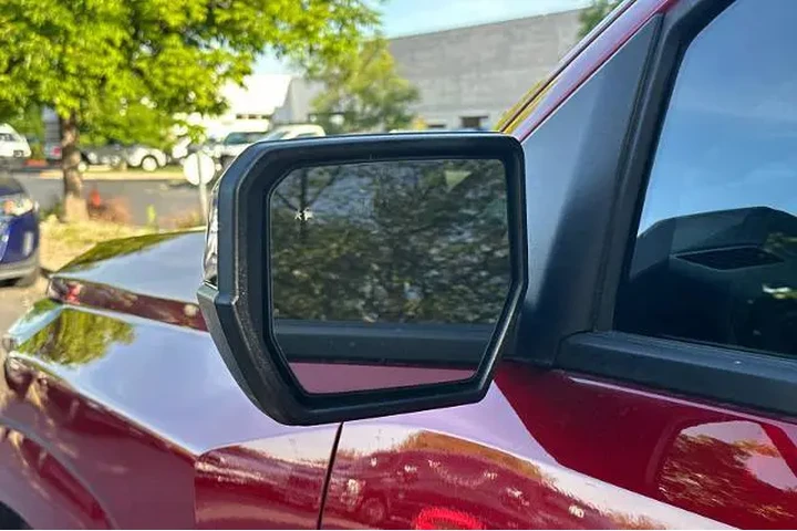 $36995 : Chevrolet Colorado 2025 4x4 image 8