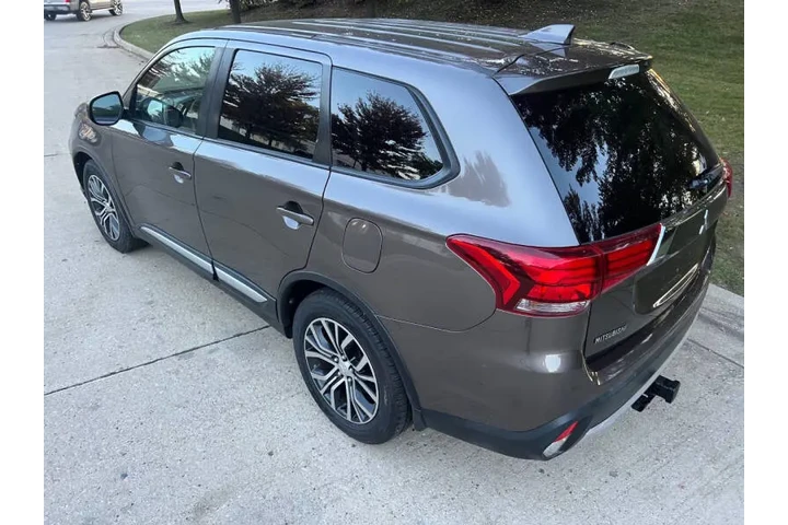 $10995 : 2018 Outlander ES image 5