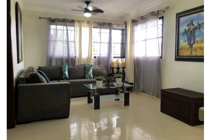 $850 : *Apartamento amueblado familia image 6