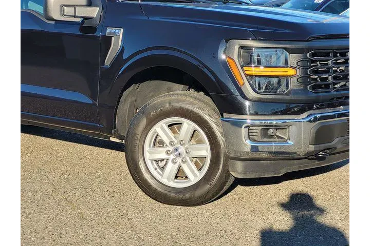 $39133 : Ford F-150 2024 4x4 XL 4dr S image 6