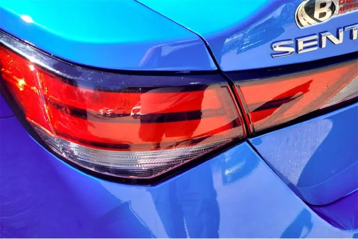 $22018 : Nissan Sentra 2025 SV 4dr Se image 6