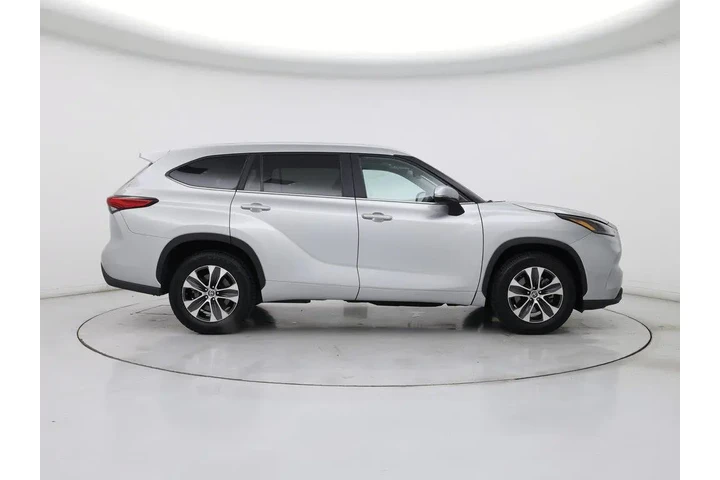 $34998 : Toyota Highlander 2023 XLE 4 image 7