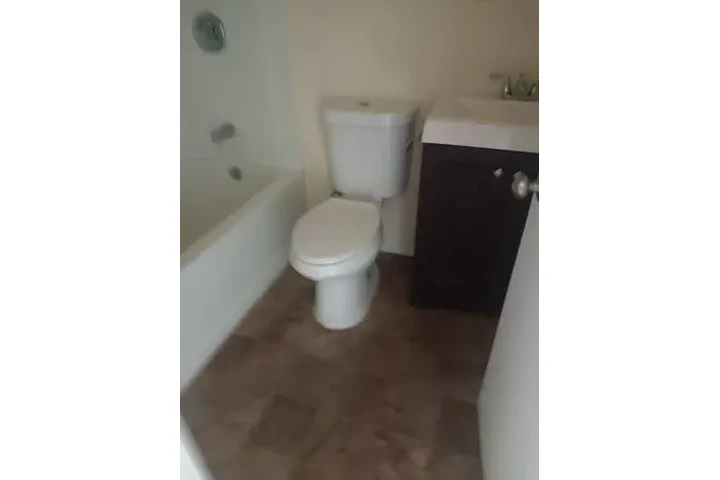 $2149 : 2 BEDROOMS IN LA $2149 image 5