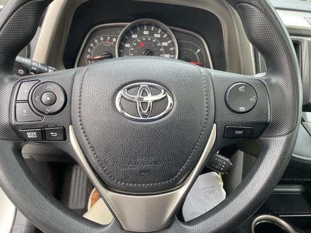 $15675 : PRE-OWNED 2015 TOYOTA RAV4 XLE image 7