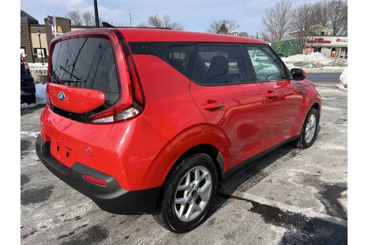 $10200 : 2020 Soul S image 4