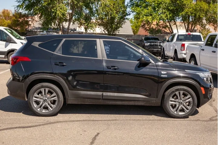 $14950 : 2022 Seltos LX image 4