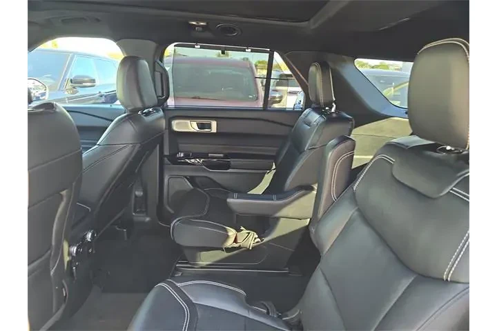 $38990 : Ford Explorer 2023 AWD ST 4d image 9