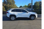 $25995 : Toyota RAV4 2021 LE 4dr SUV thumbnail