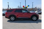$30997 : Ford Explorer 2022 AWD XLT 4 thumbnail