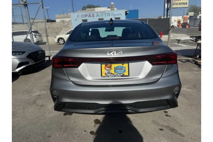 $21995 : 2024 Forte LXS image 7