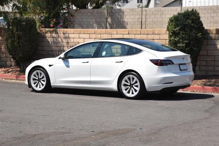 $25000 : 2022 Model 3 image 4