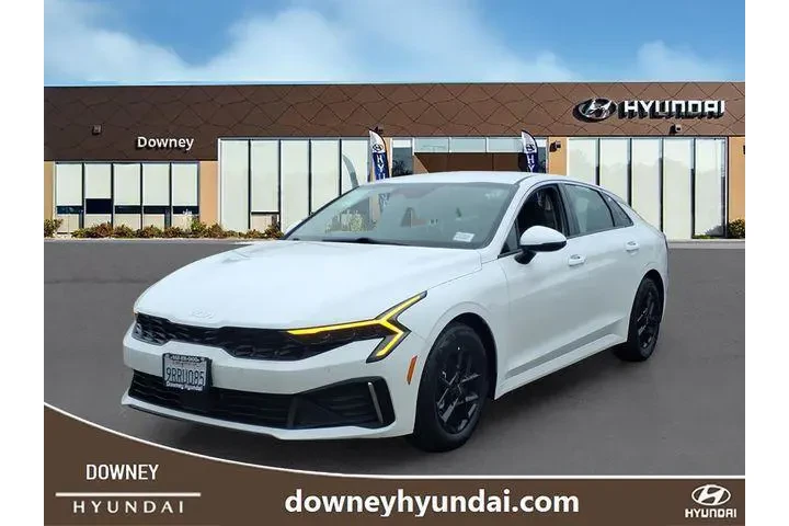 $22983 : Kia K5 2025 LXS 4dr Sedan image 1